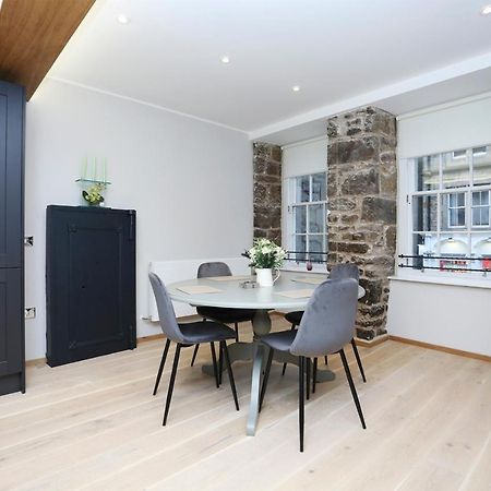Joivy Refurbished Home On The Royal Mile EDI Exteriér fotografie
